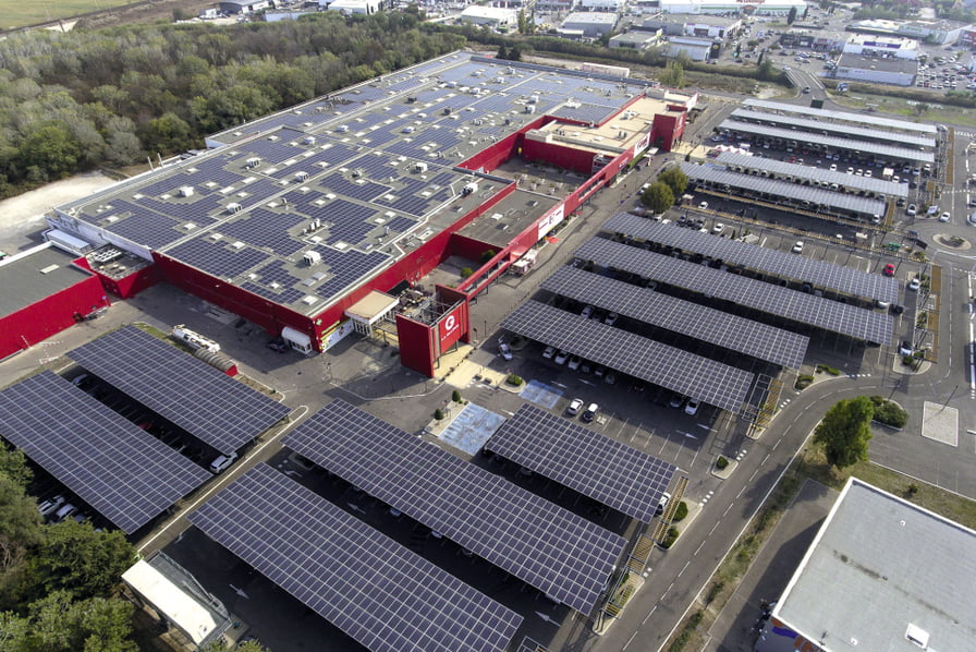 Toiture Arles France Mall ShiftProduction