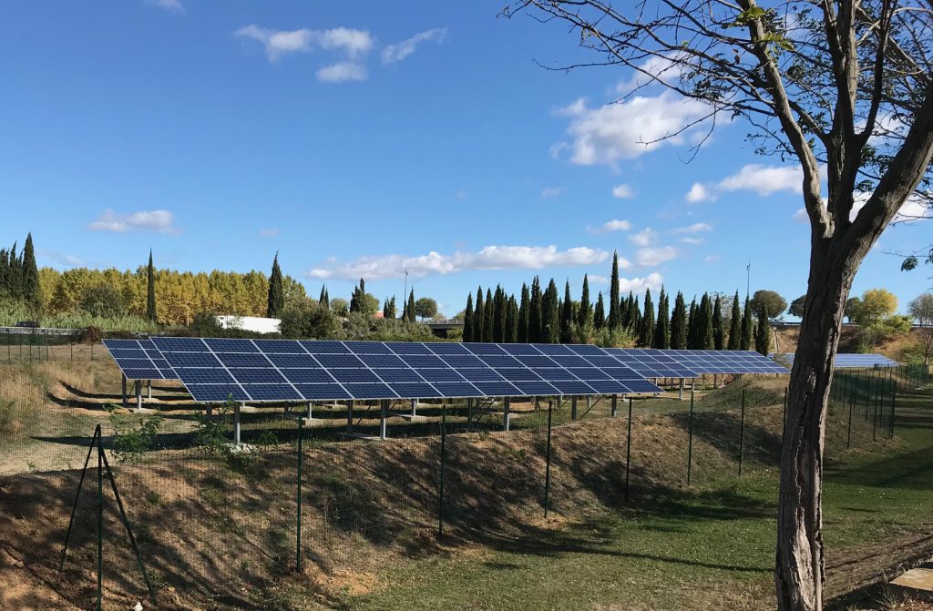 Centrale solaire au sol de GreenYellow à Nîmes Cap Costière.